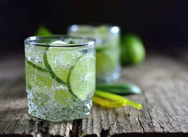 sparkling water with lime