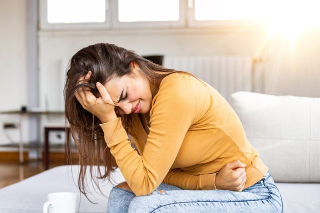 stomach pain - What Are The Warning Signs Of Stomach Cancer?. 