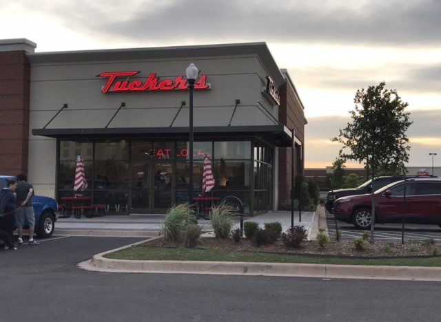 tucker's onion burgers