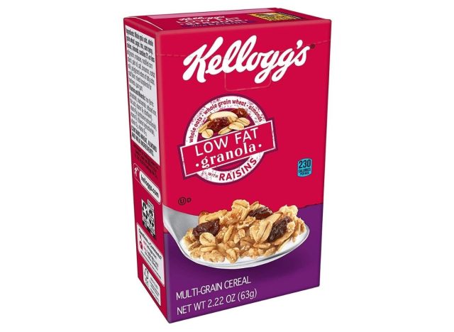 Kelloggs low fat granola with raisins