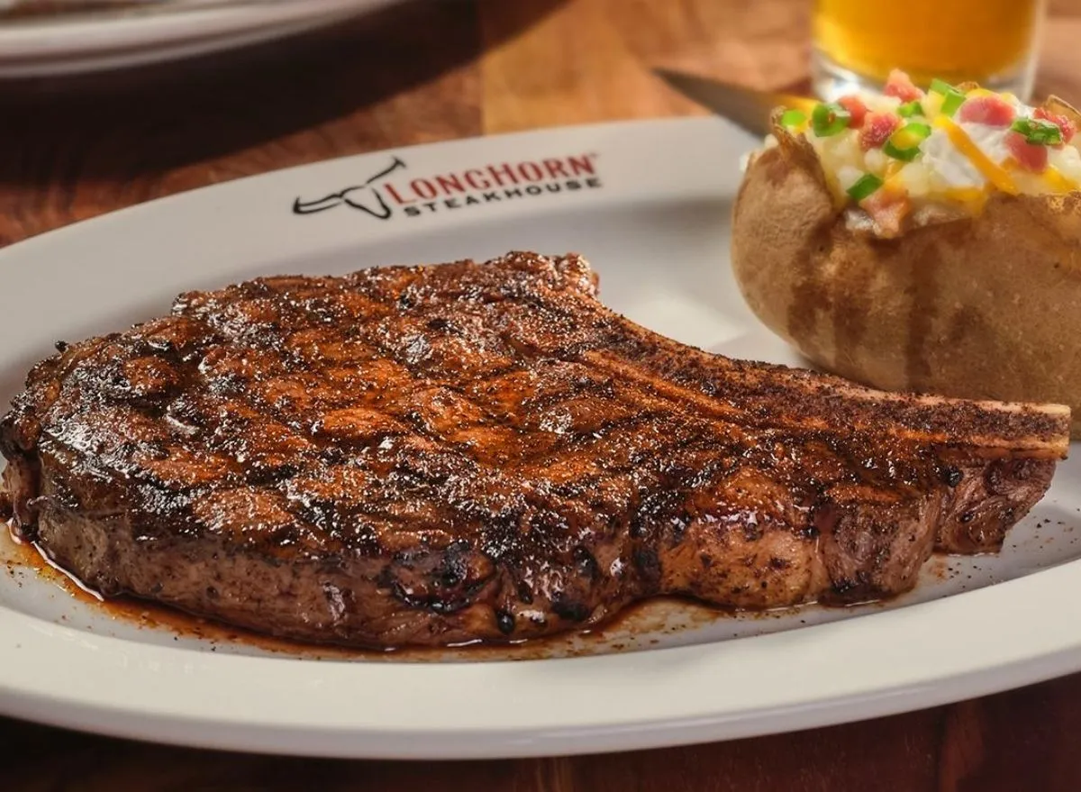 9 Secrets You Should Know About LongHorn Steakhouse — Eat This Not That