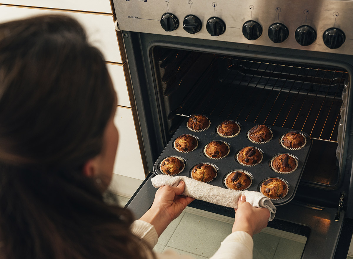 woman baking muffins