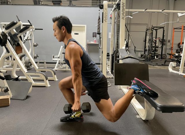 Trainer performs Bulgarian split squats, shows how to get rid of pot belly