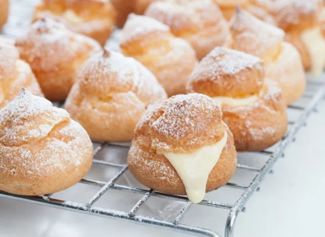 cream puffs