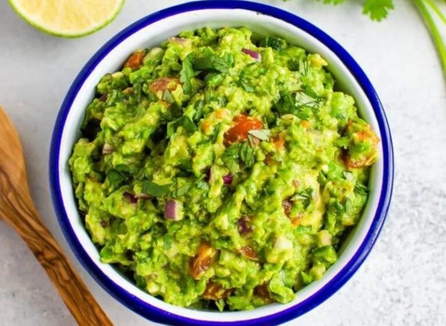 frozen-pea-guacamole