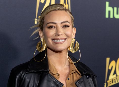 Hilary Duff's Workout For Her Recent Nude Cover Shoot