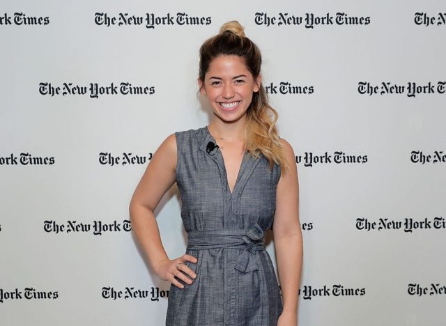 molly yeh red carpet