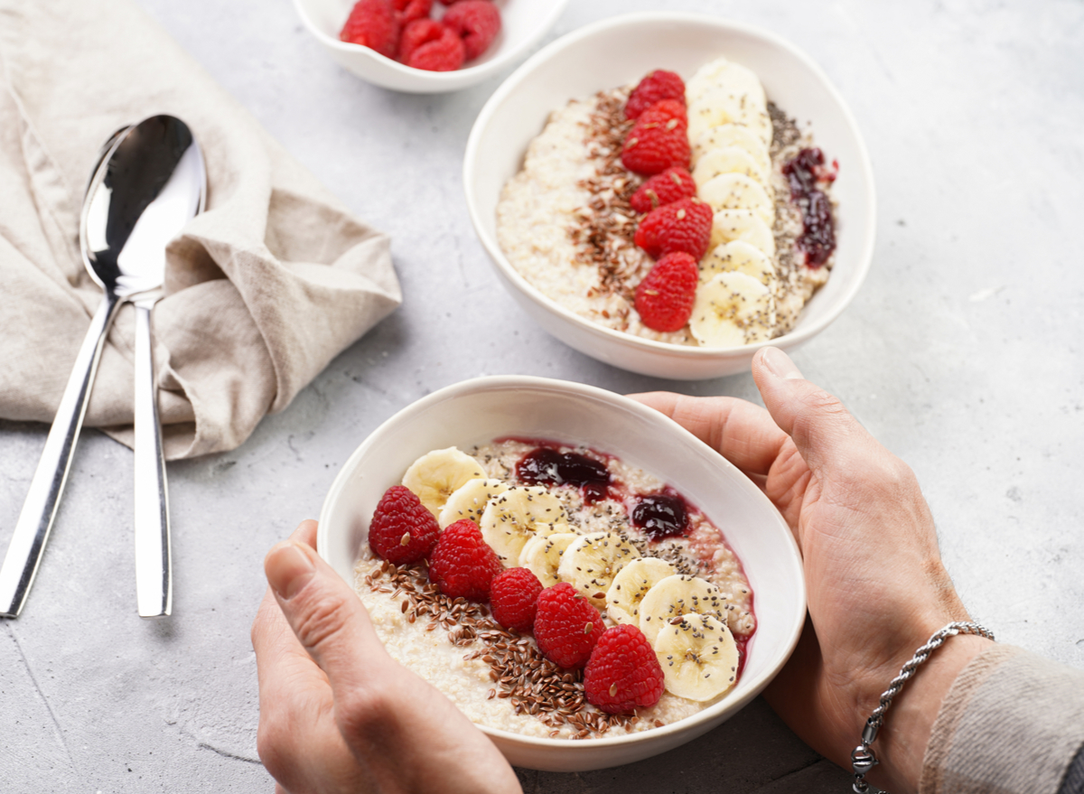 oatmeal with fruit and seeds