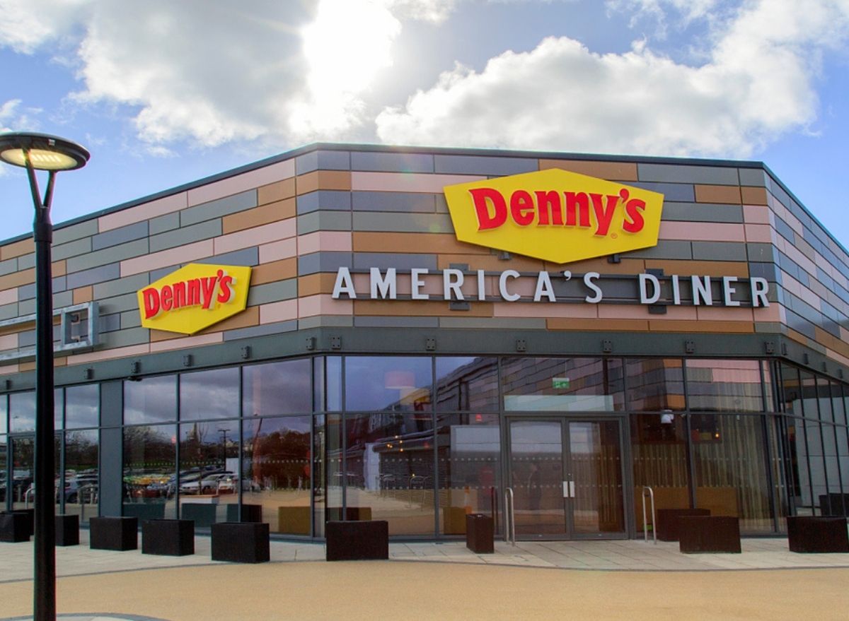 Denny's Discount Available for AARP Members