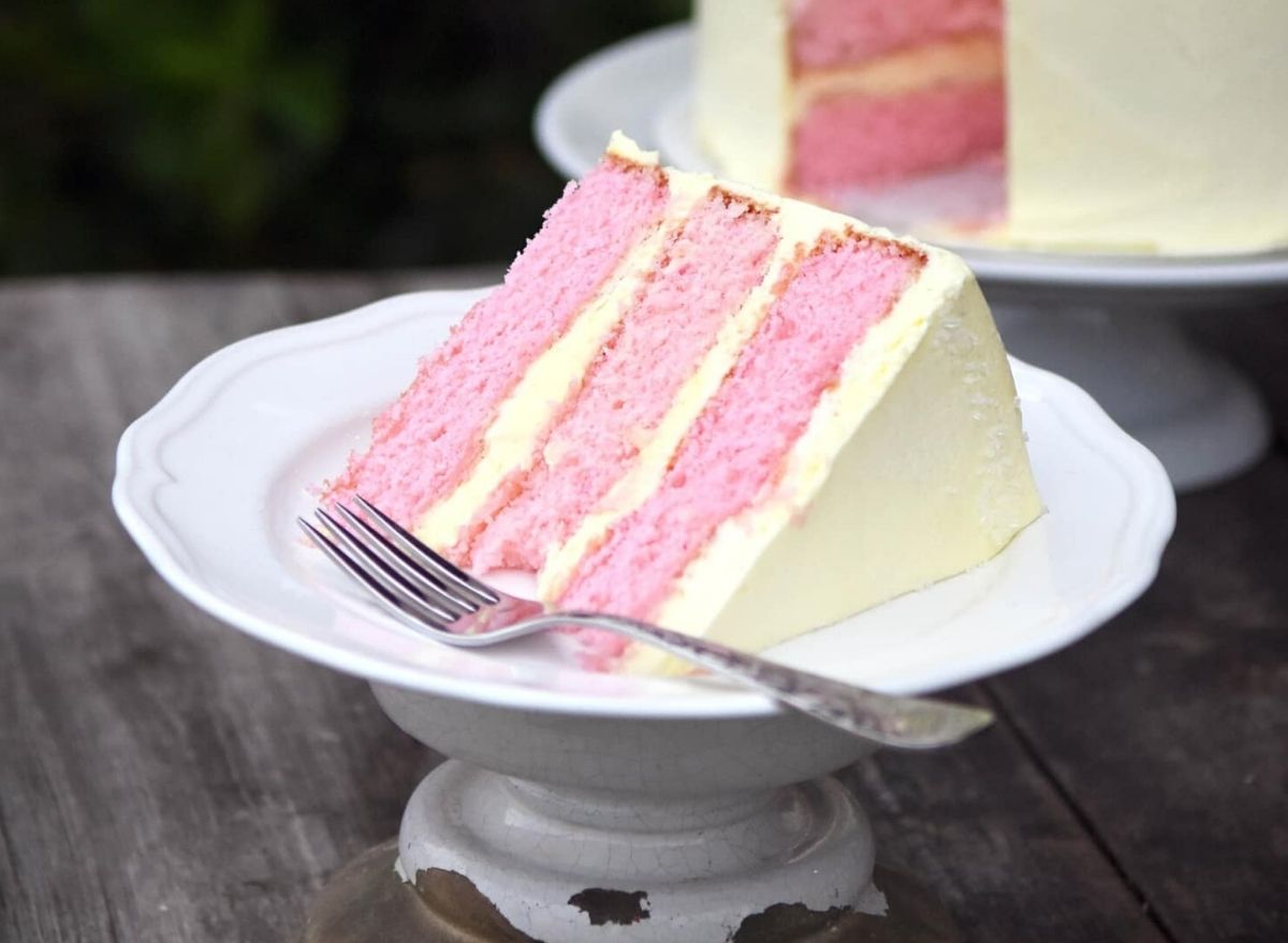 pink lemonade cake