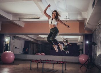 woman doing trampoline workout