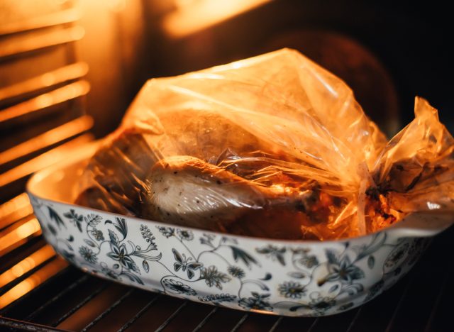 turkey cooking in oven bag