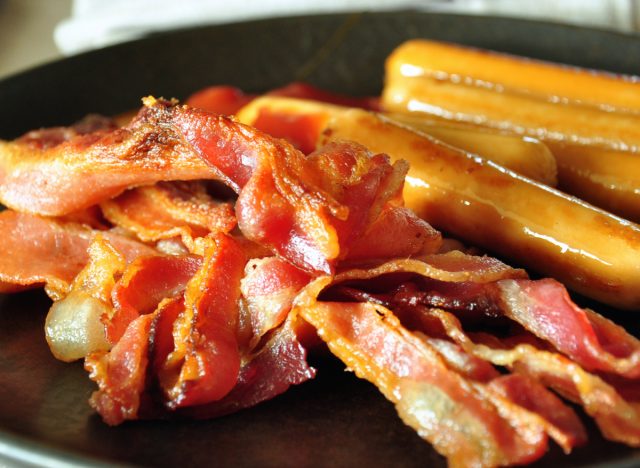 bacon og pølse