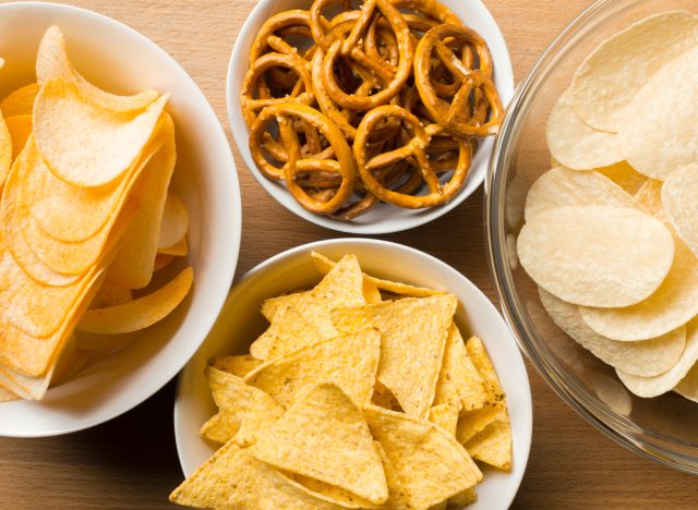 5 Snacking Habits to Avoid If You Have High Cholesterol – Eat This Not That