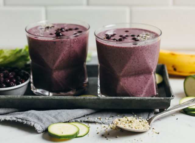 creamy zucchini and blueberry smoothie