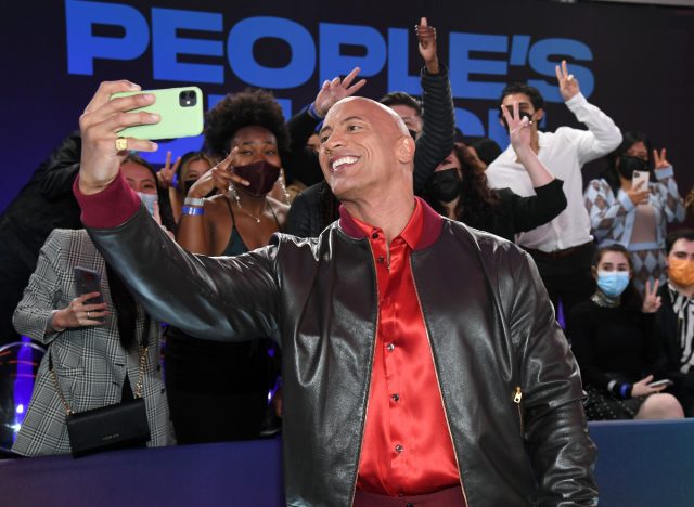 Dwayne The Rock Johnson selfie with fans