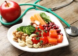 8 Best Breakfast Habits for High Blood Pressure, Say Dietitians