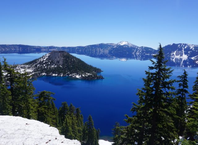 pacific crest trail crater lake