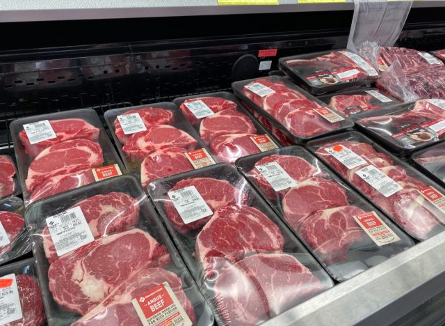 6 Ways To Recognize Top-Quality Beef at the Grocery Store, According to  Experts — Eat This Not That