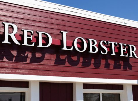 8 Controversial Red Lobster Secrets, According to Employees