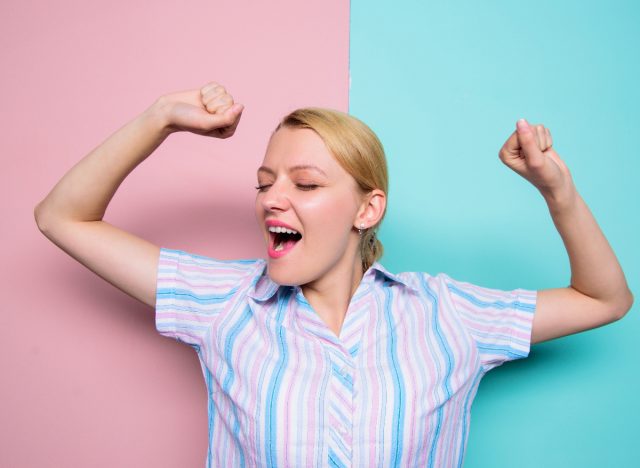 woman yawning face exercises