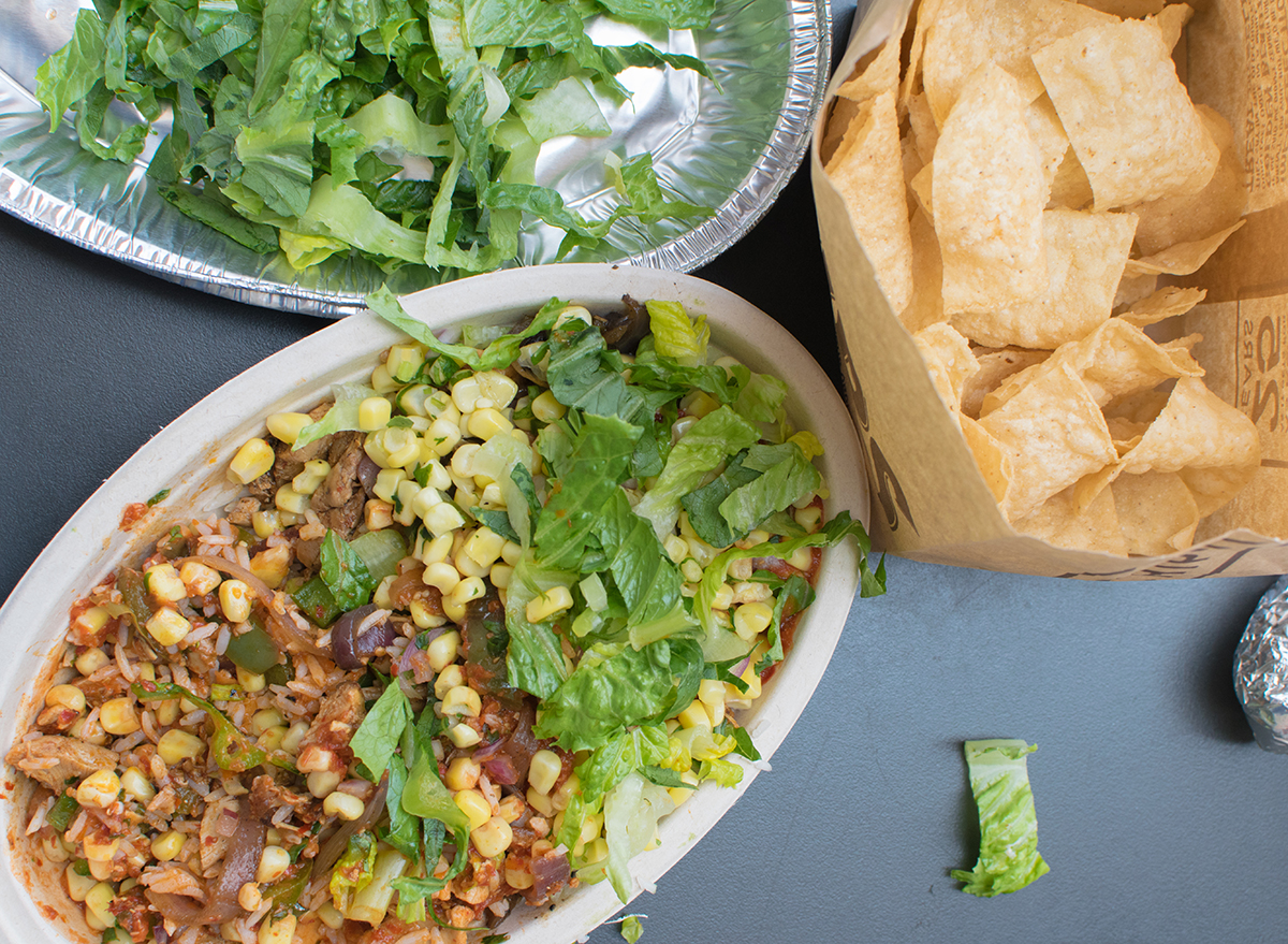 Chipotle bowl with chips