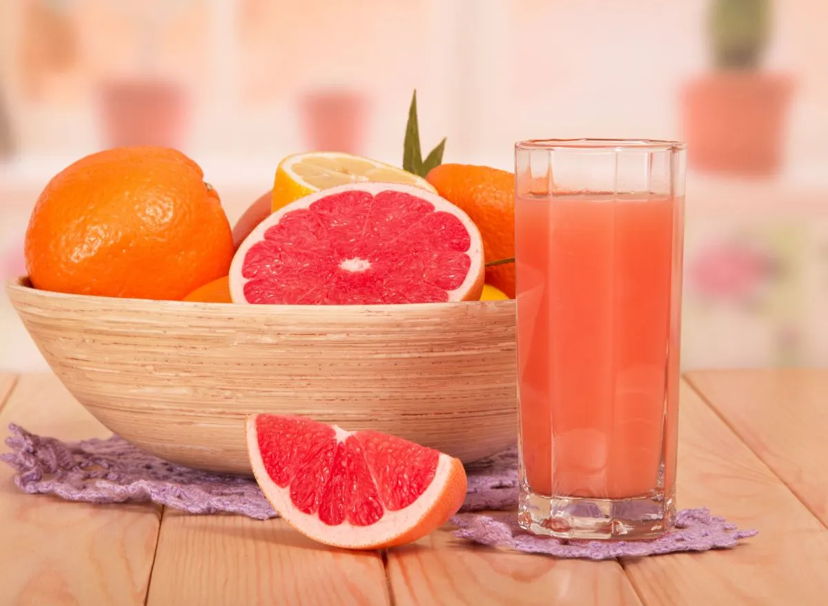 Surprising Side Effects of Drinking Grapefruit Juice, Say Dietitians