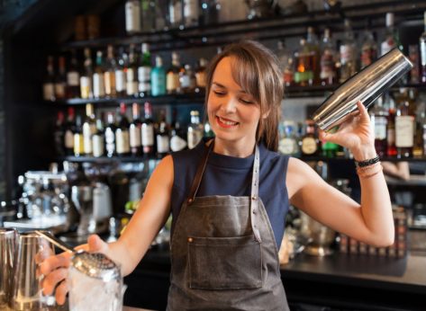 6 Secrets Bartenders Don't Want You To Find Out