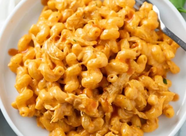 buffalo chicken mac and cheese