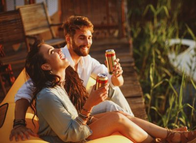 couple drinking beer