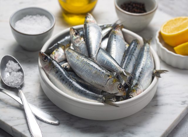 fresh sardines with lemon and salt