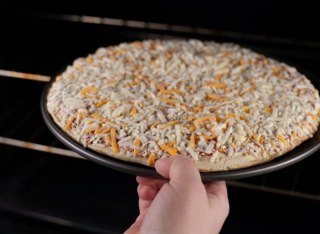 frozen cheese pizza, worst foods for runners