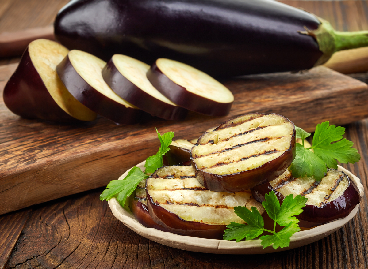 grilled and raw eggplant slices