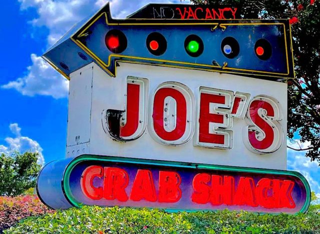 joes crab shack sign