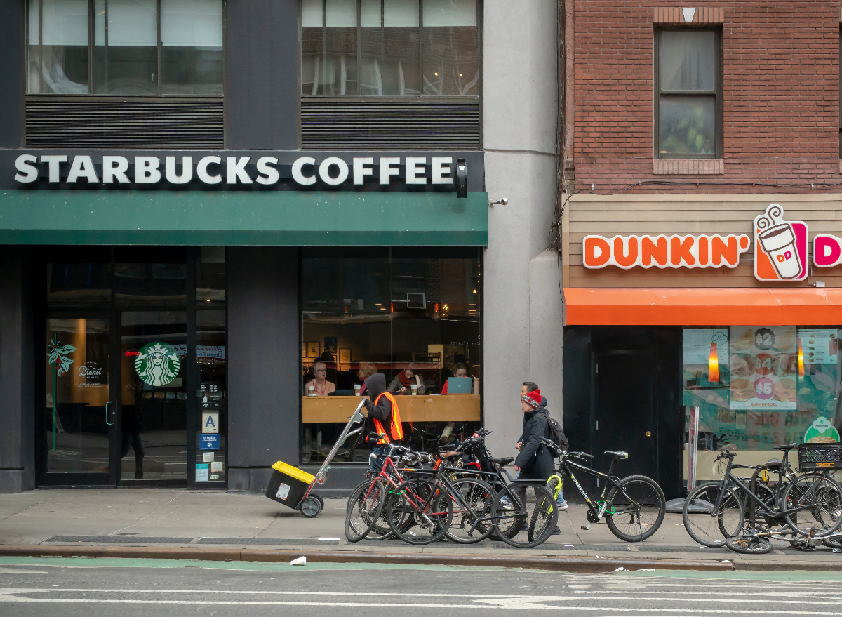 Starbucks vs. Dunkin' 7 Major Differences