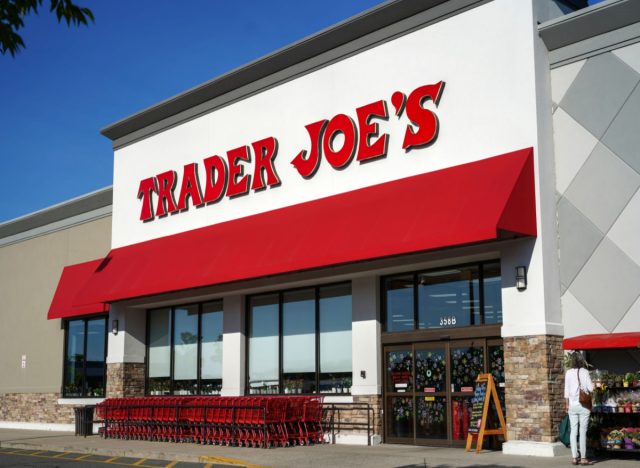 trader joe's storefront