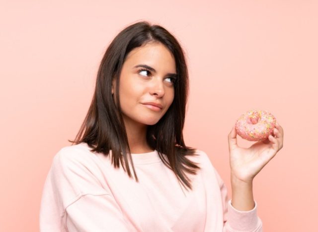 The 6 Worst Eating Habits When You Want a Flatter Stomach