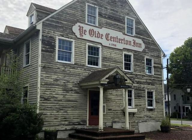 Ye Olde Centerton Inn in Pittsgrove, NJ