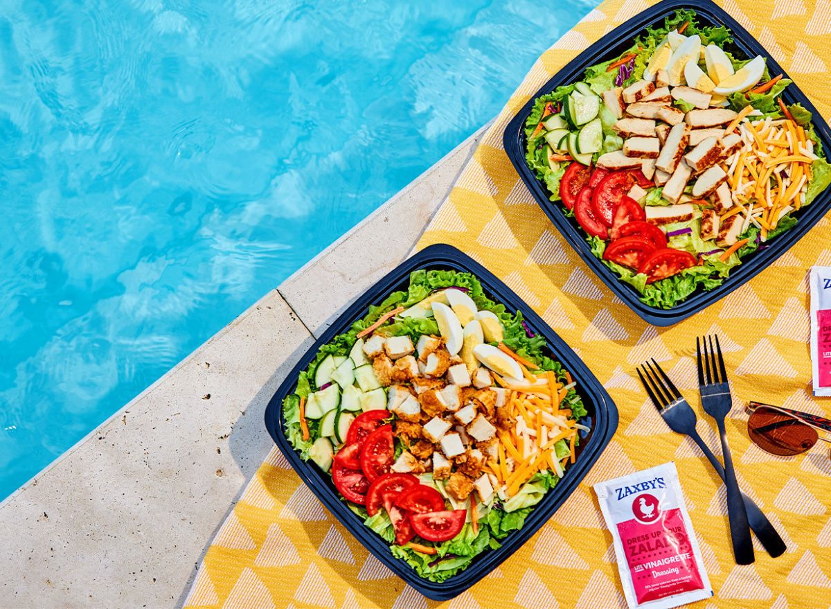 5 FastFood Chains With the Best Salad Options Right Now — Eat This Not