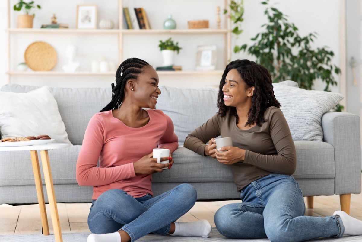 friends drinking coffee