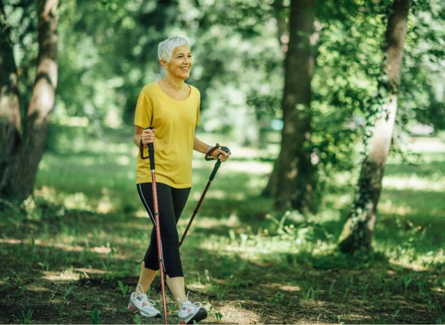woman walking outside, demonstrating the cardio habits to slow aging