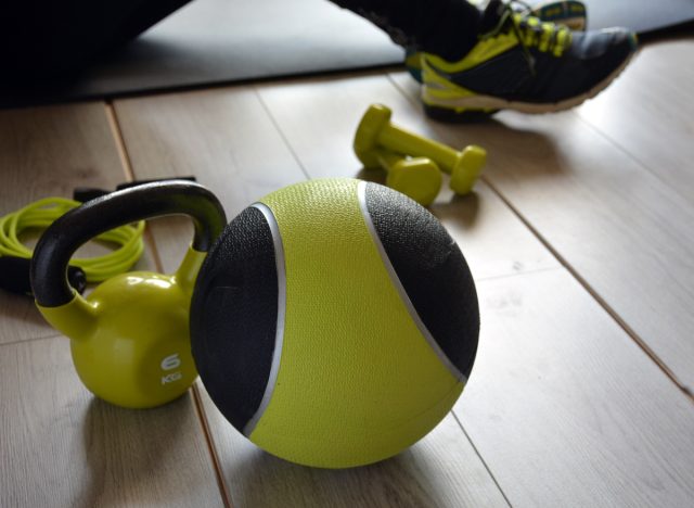 medicine ball workout equipment