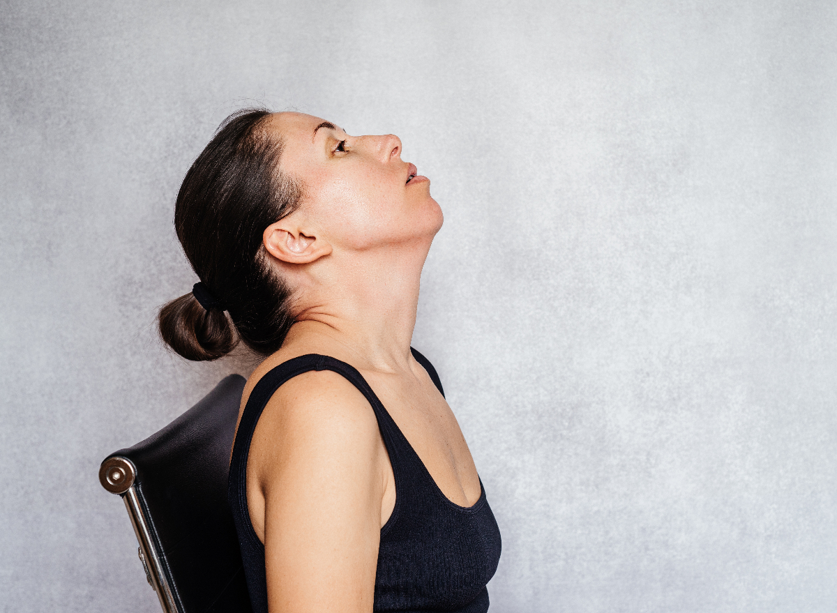 The Exercises for Sagging Jowls, According to Trainers