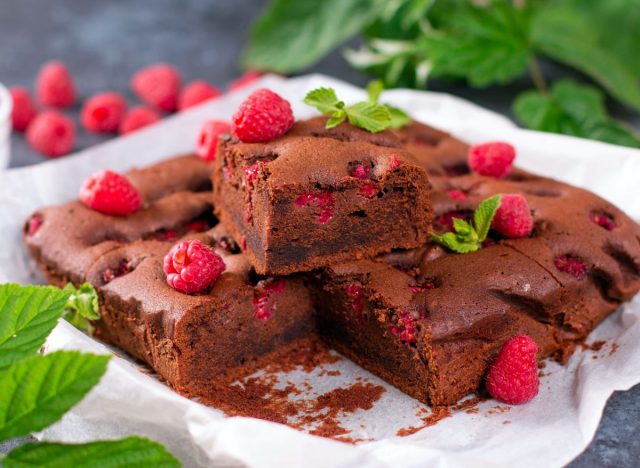 raspberry brownie