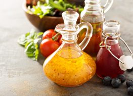 6 Best Salad Dressings for Weight Loss
