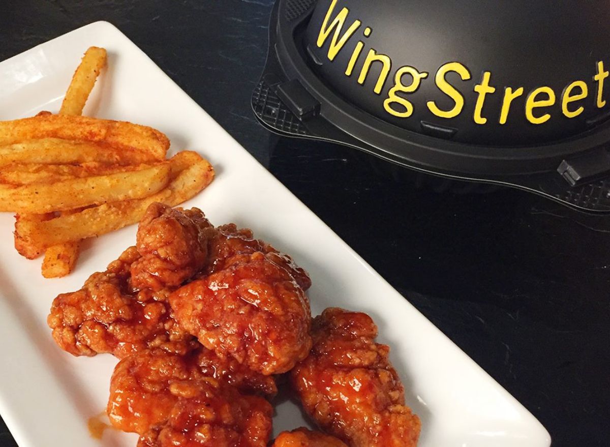 7 Chicken Wing Chains That Customers Say Are the Lowest Quality — Eat