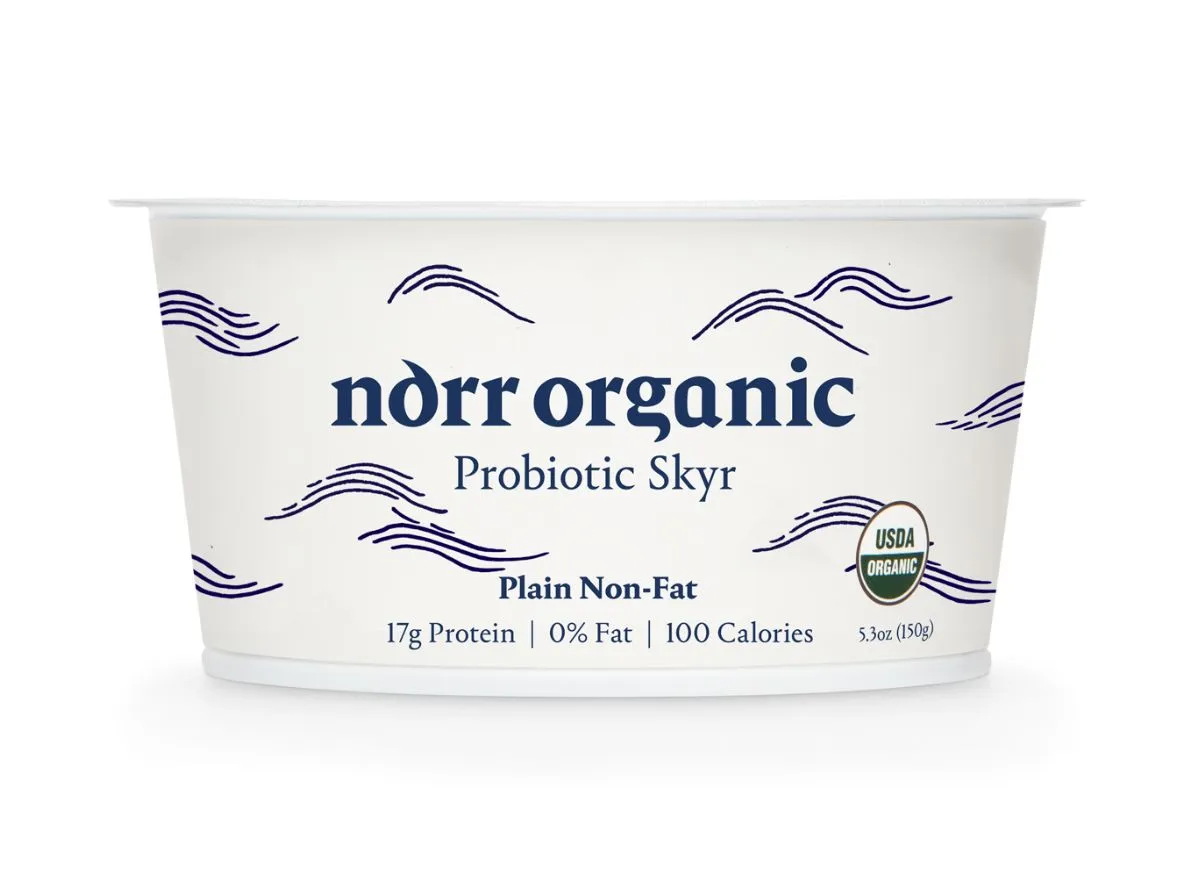 the-best-yogurt-to-lower-your-cholesterol-dietitians-say