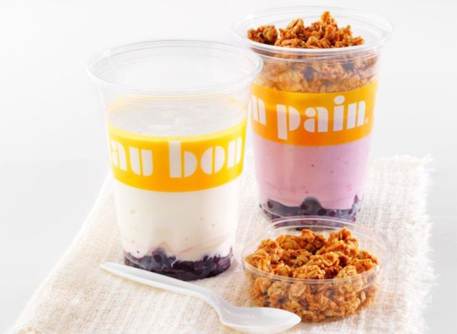 au bon pain greek vanilla yogurt and wild-blueberry parfait