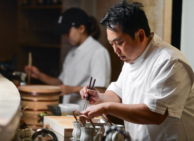 Chef Yamada preparing kaiseki