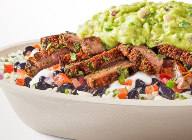 chipotle garlic guajillo steak bowl